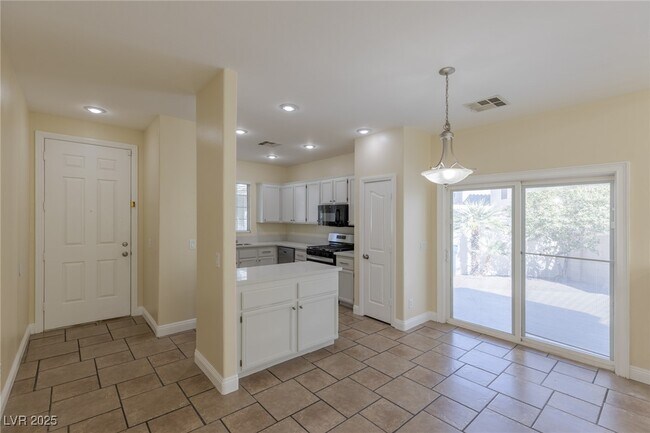 Building Photo - 10382 Cherry Brook St