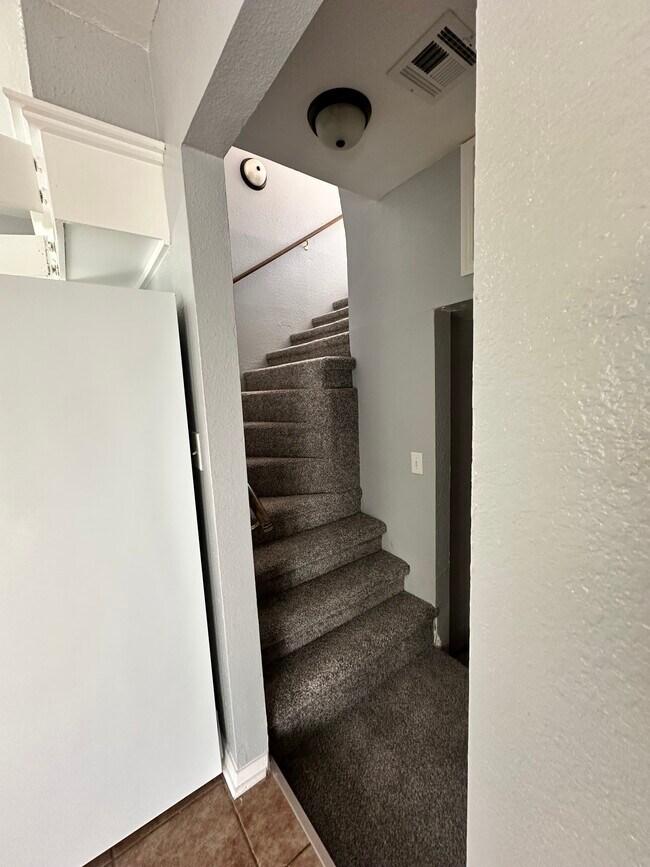 Building Photo - 2638 SW 60th St