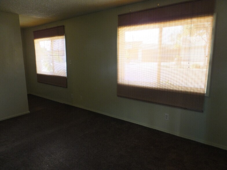 Building Photo - 5230 Long Beach Blvd