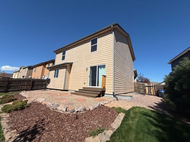 Building Photo - 3 Bed, 3 Bath Home in Forrest Meadows! – M...