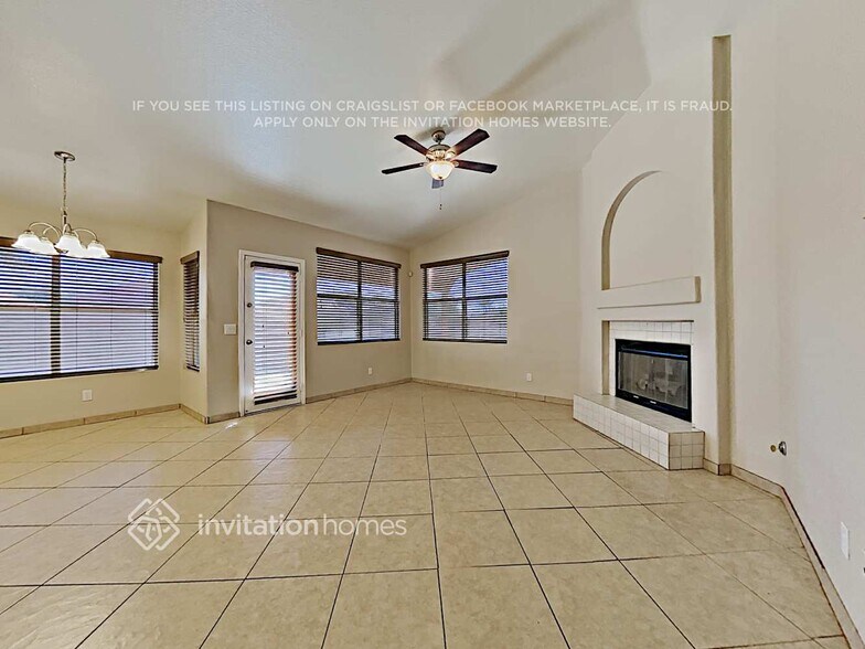 Building Photo - 2404 N 125th Dr
