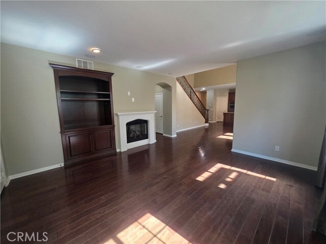 Building Photo - 71 Wonderland