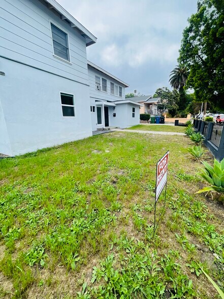 Building Photo - 5622 Monterey Rd