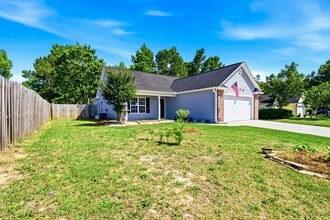 Building Photo - 215 Gardenview Ct NE