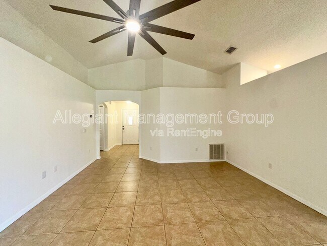 Building Photo - 2944 Summer Winds Cir