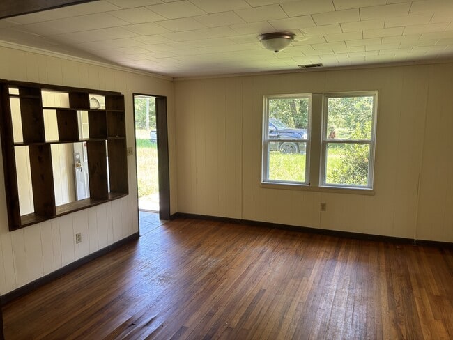 Building Photo - 2451 Glen Julia Rd