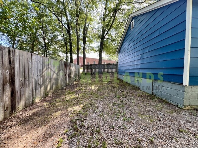 Building Photo - 2304 Ervin St