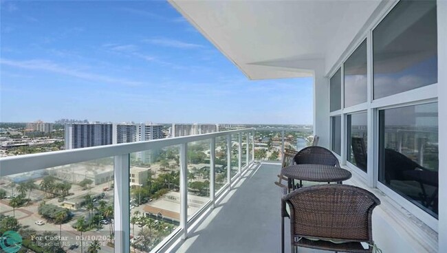 Building Photo - 3750 Galt Ocean Dr