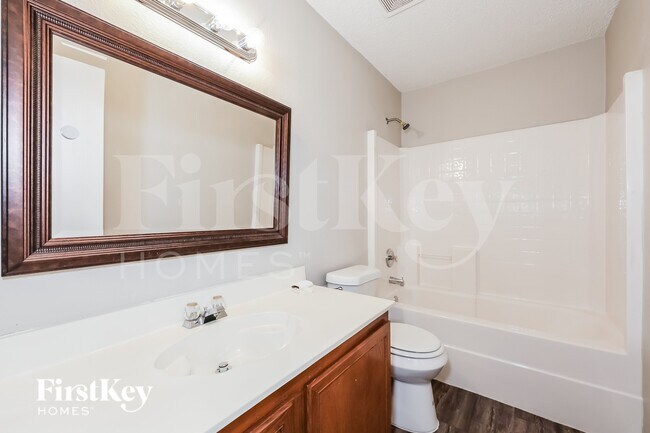 Building Photo - 1273 Longleaf Dr