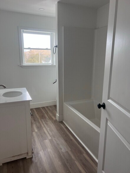 Building Photo - 221 Emerson Mill Rd