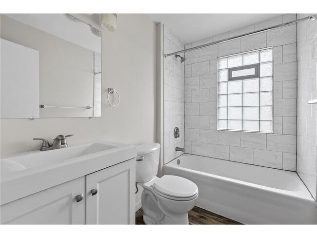 Building Photo - 2610 Dupont Ave S