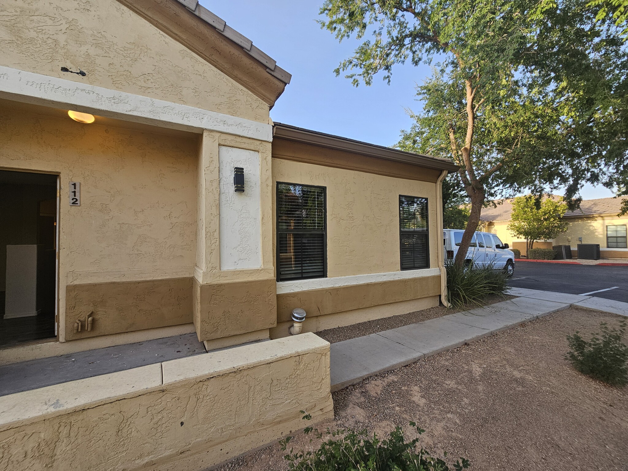 Building Photo - 4423 E McLellan Rd