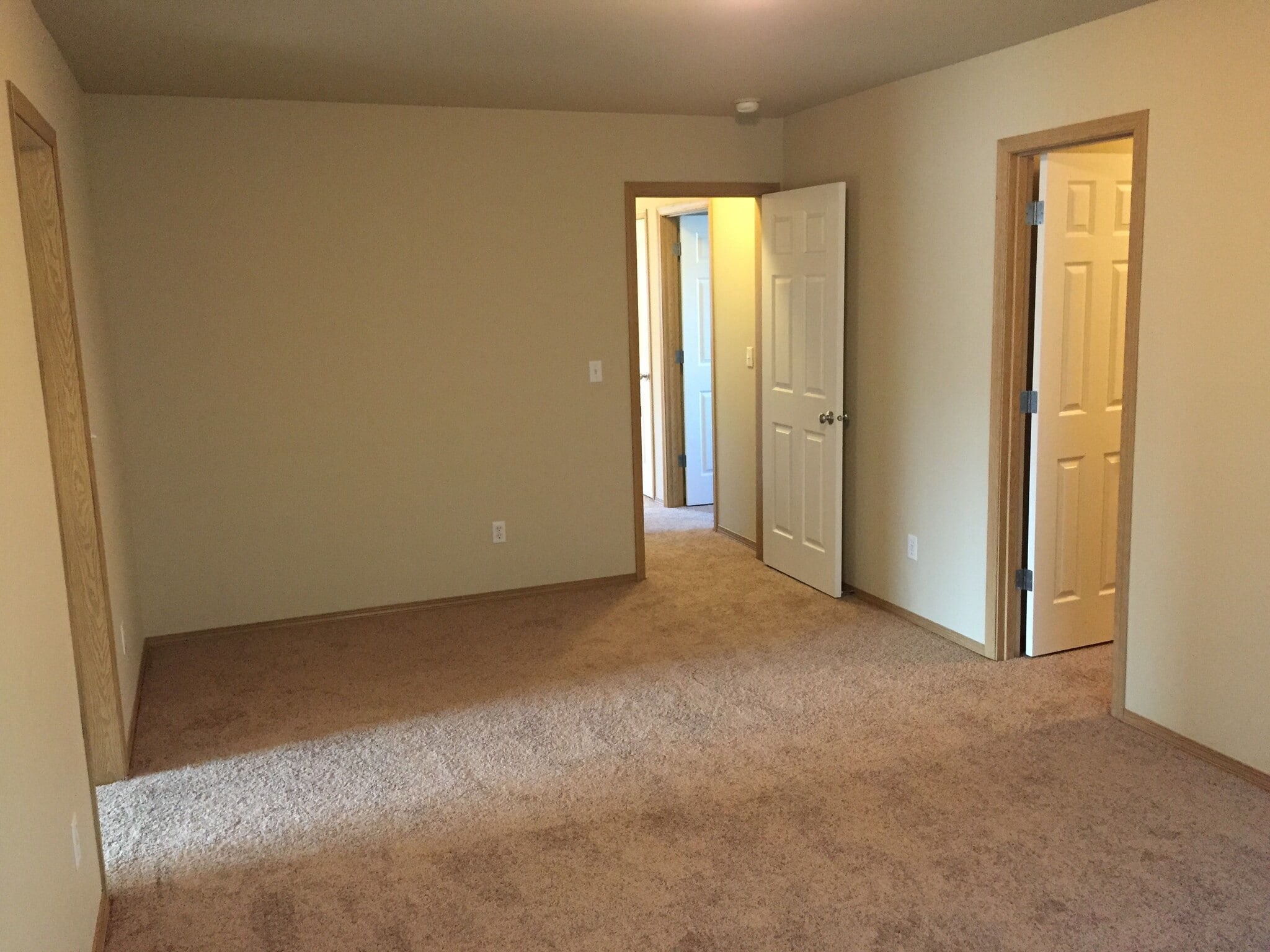 Building Photo - 17727 1st Ave Ct E