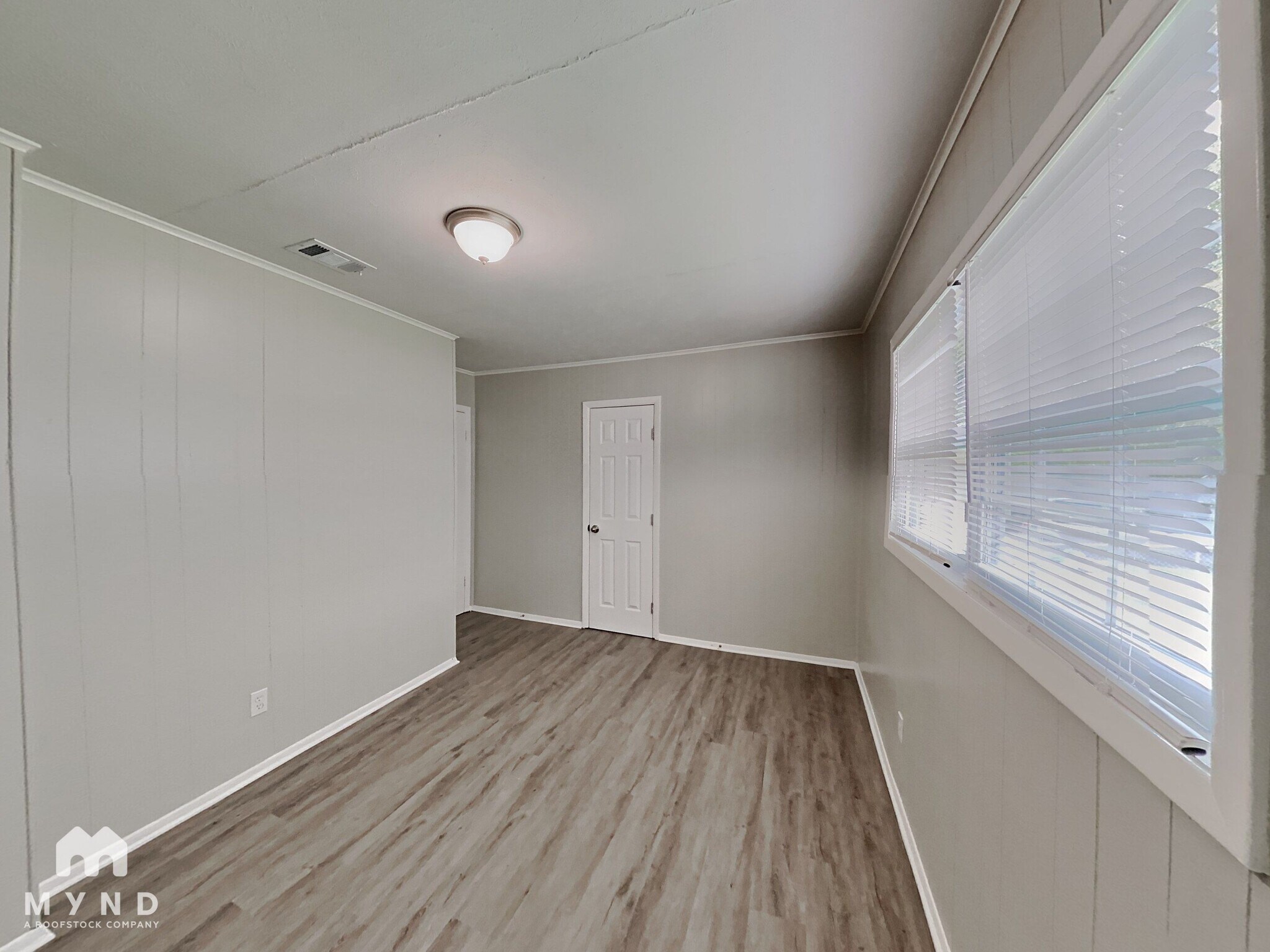 Building Photo - 7116 Green Acres Ct SW