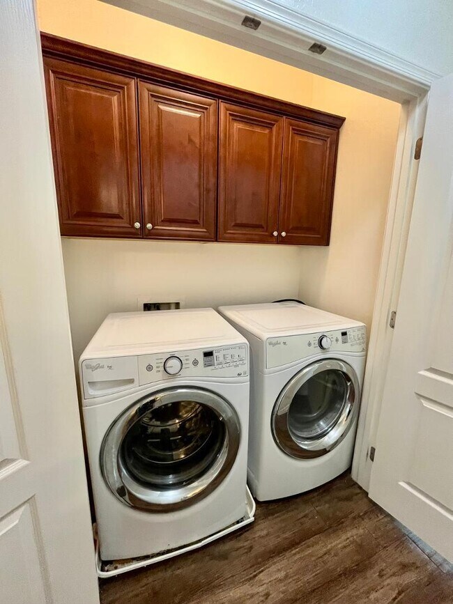 Building Photo - 7726 E Baseline Rd