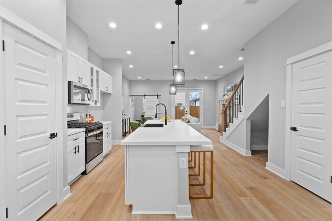 Building Photo - 4210 McKinley St