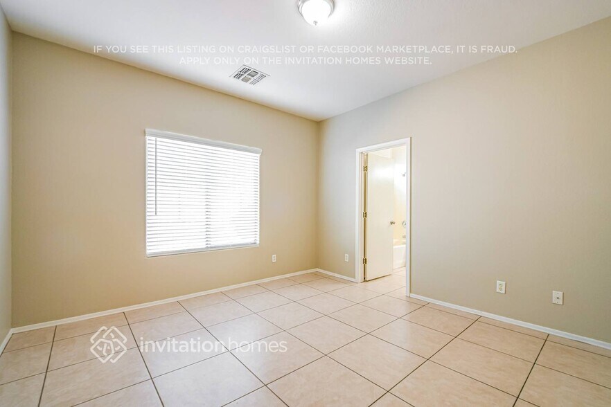 Building Photo - 6342 W Cambridge Ave