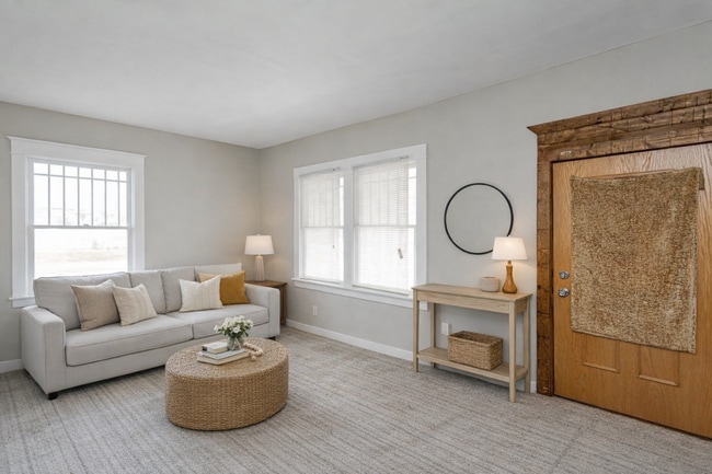 Building Photo - 3725 Leybourn Ave