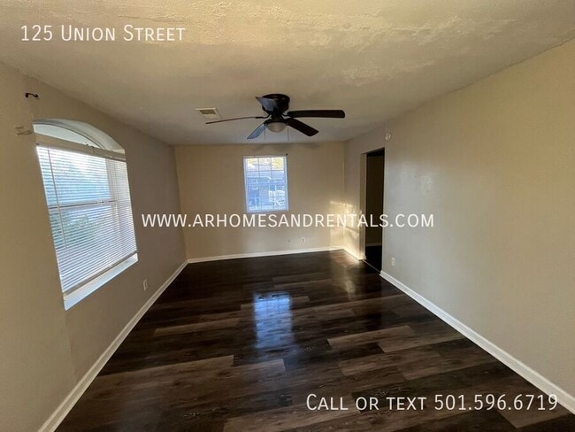 Building Photo - 125 Union St