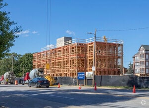 Building Photo - The Encore at Ingram Manor