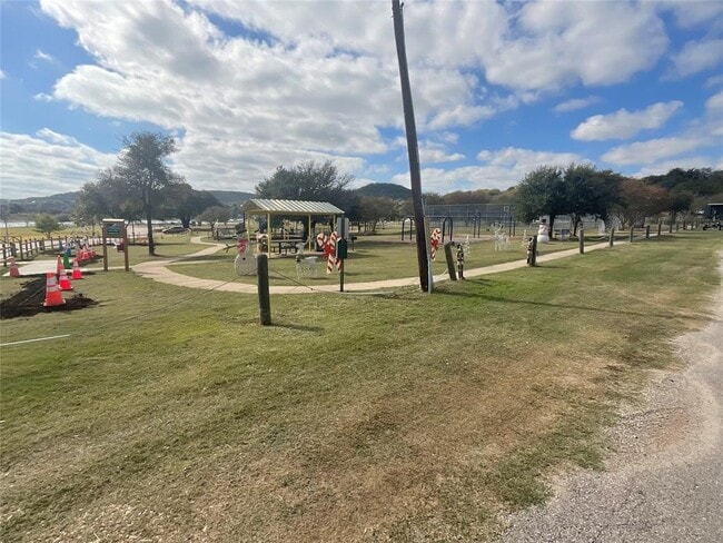 Building Photo - 18302 Redbud Ln