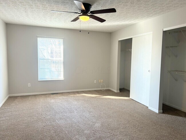 Building Photo - 6820 Axtel Dr