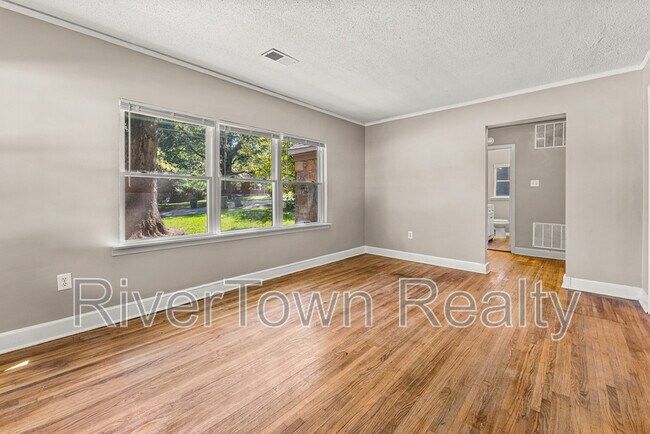 Building Photo - 1678 Alta Vista Ave