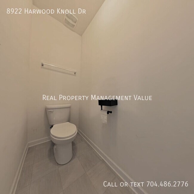 Building Photo - 8922 Harwood Knoll Dr