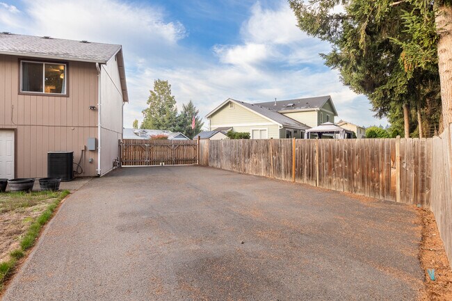 Building Photo - 8529 199th St Ct E