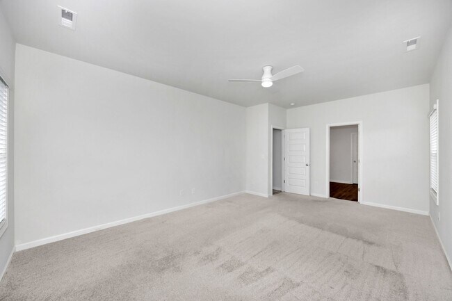 Building Photo - Beautiful 4-Bedroom Home with Office, Bonus Room, and Large Backyard