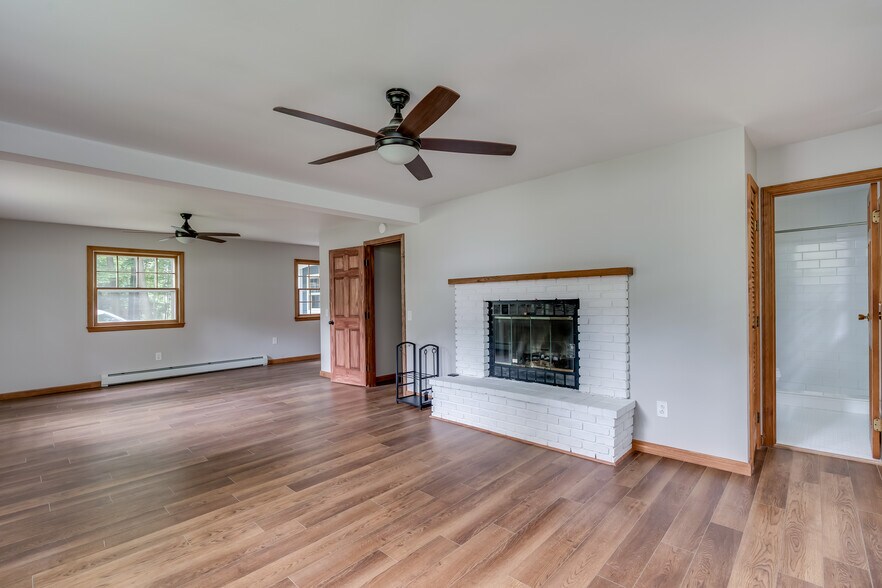 1st Floor Master - 108 Stafford Dr