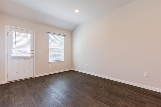Building Photo - 14007 Levy Ln