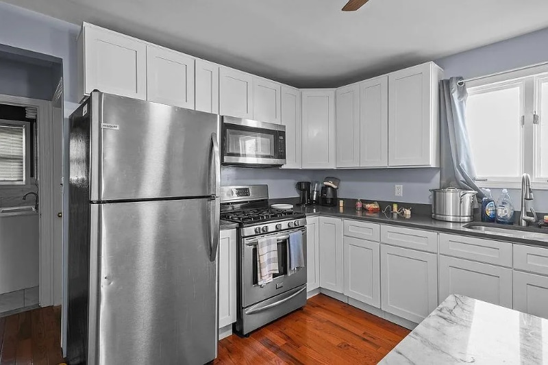 Building Photo - 270 Langdon St