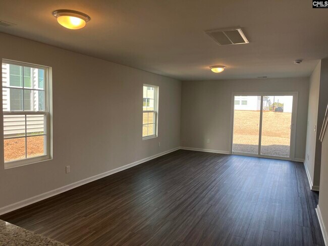 Building Photo - 925 S Desert Orch Ln