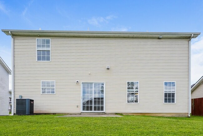 Building Photo - 1021 Tammy Sue Ln