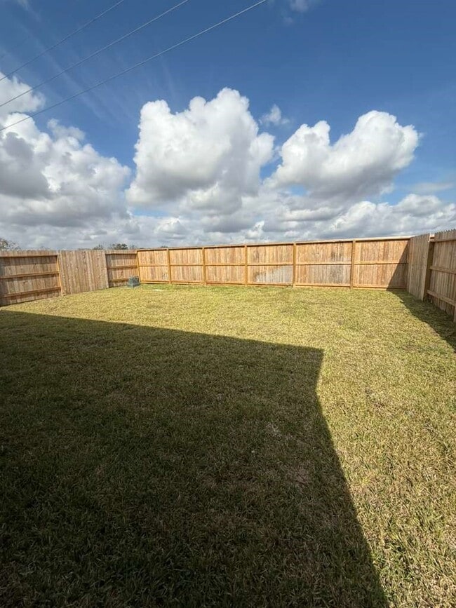 Building Photo - 27326 Sweetwater Bay Dr