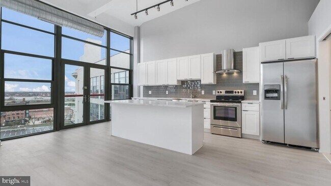 Building Photo - 444 N 4th St