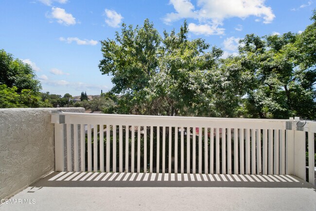 Building Photo - 736 Masterson Dr