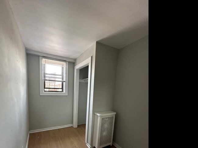 Building Photo - 2 bedroom in Chicago IL 60657