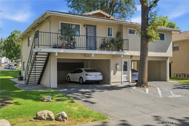 Building Photo - 1328 Primrose St