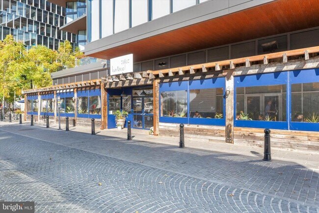 Building Photo - 1378 4th St SW