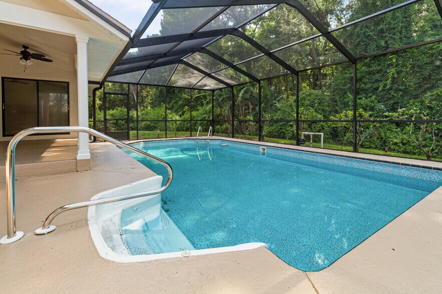 Building Photo - 11918 Quail Ridge Dr