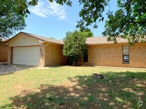 Building Photo - 3 Bed 2 bath Lubbock ISD