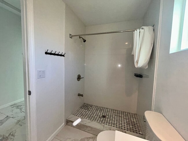 Building Photo - Newly Built 2 Bed, 2 Bath ADU for Rent Utilities Included