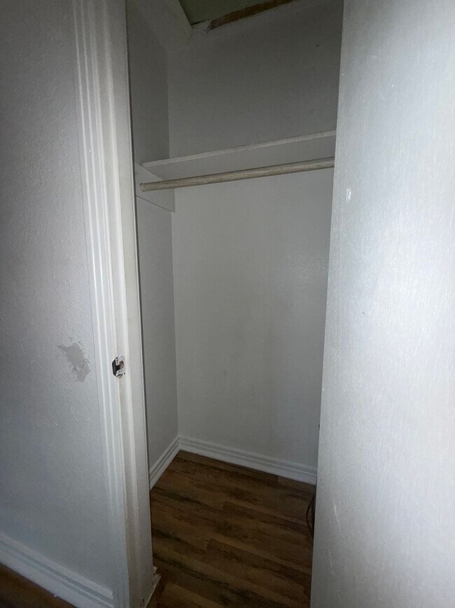 Building Photo - Passariello Management