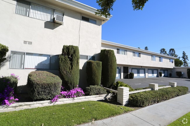 Building Photo - 8331 Lampson Avenue