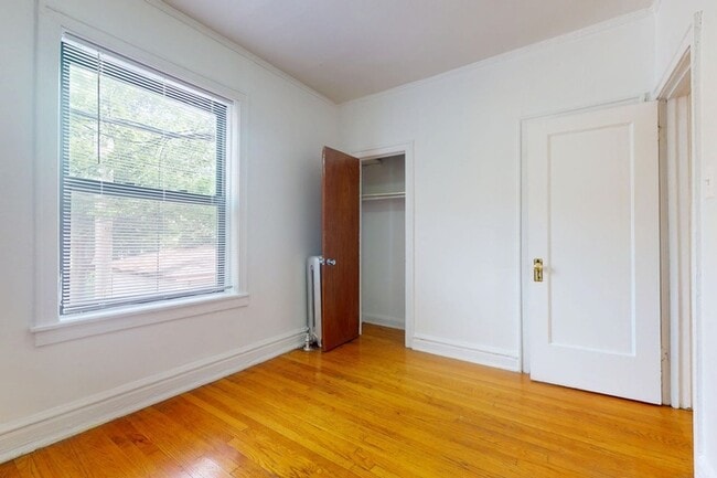 Floorplan - 5415 S. Woodlawn Avenue