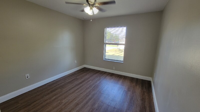 Building Photo - 235 Chadworth Dr