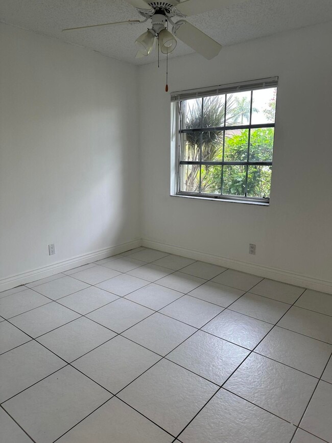 Building Photo - 15729 Bottlebrush Cir