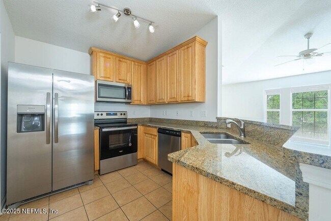 Building Photo - 168 Jardin De Mer Pl